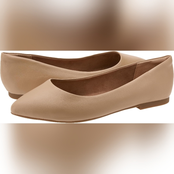 BRAND NEW NWT Beige Faux Leather Pointed Toe Flats - Picture 1 of 16
